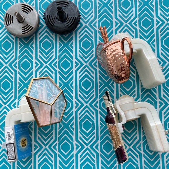 Bath and Body Works, home scent plugins, car scent holder. - Picture 3 of 4